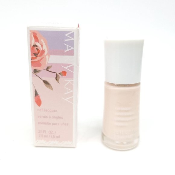 Mary Kay Bundle Glossy Lip Oil Gloss Berry Cream Lip Balm Nail Lacquer Polish - Picture 6 of 8